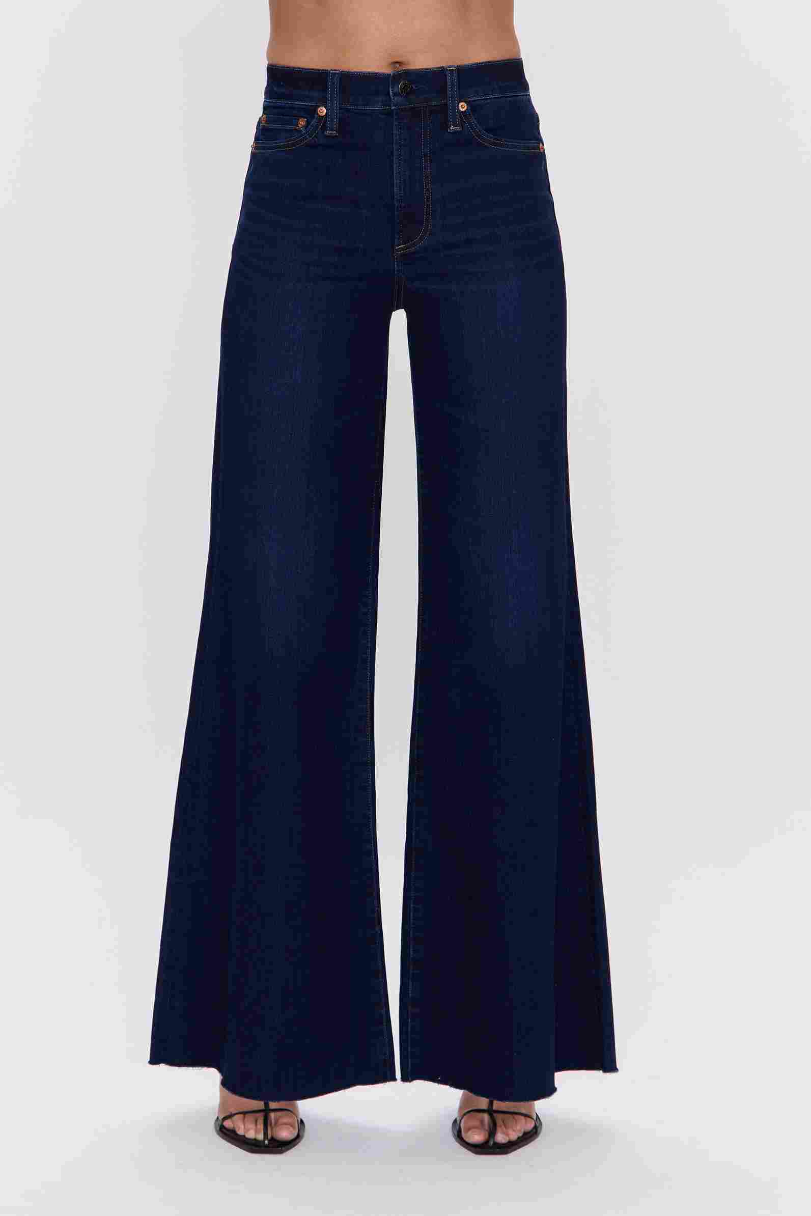Pistola Izzy Wide Leg Jeans