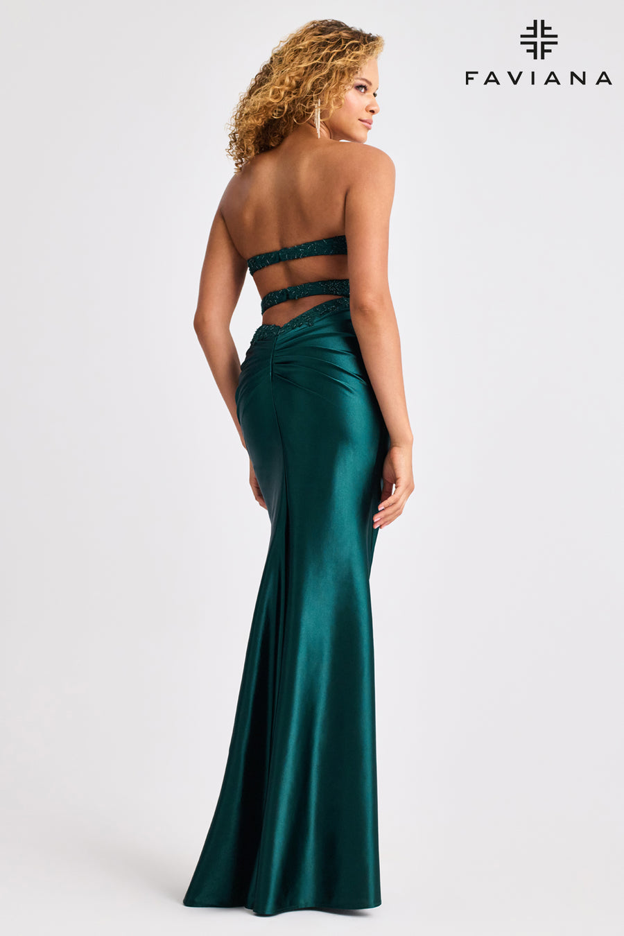 faviana emerald green dress Emerald Green Long Sequin Prom Dress With Sweetheart Neckline