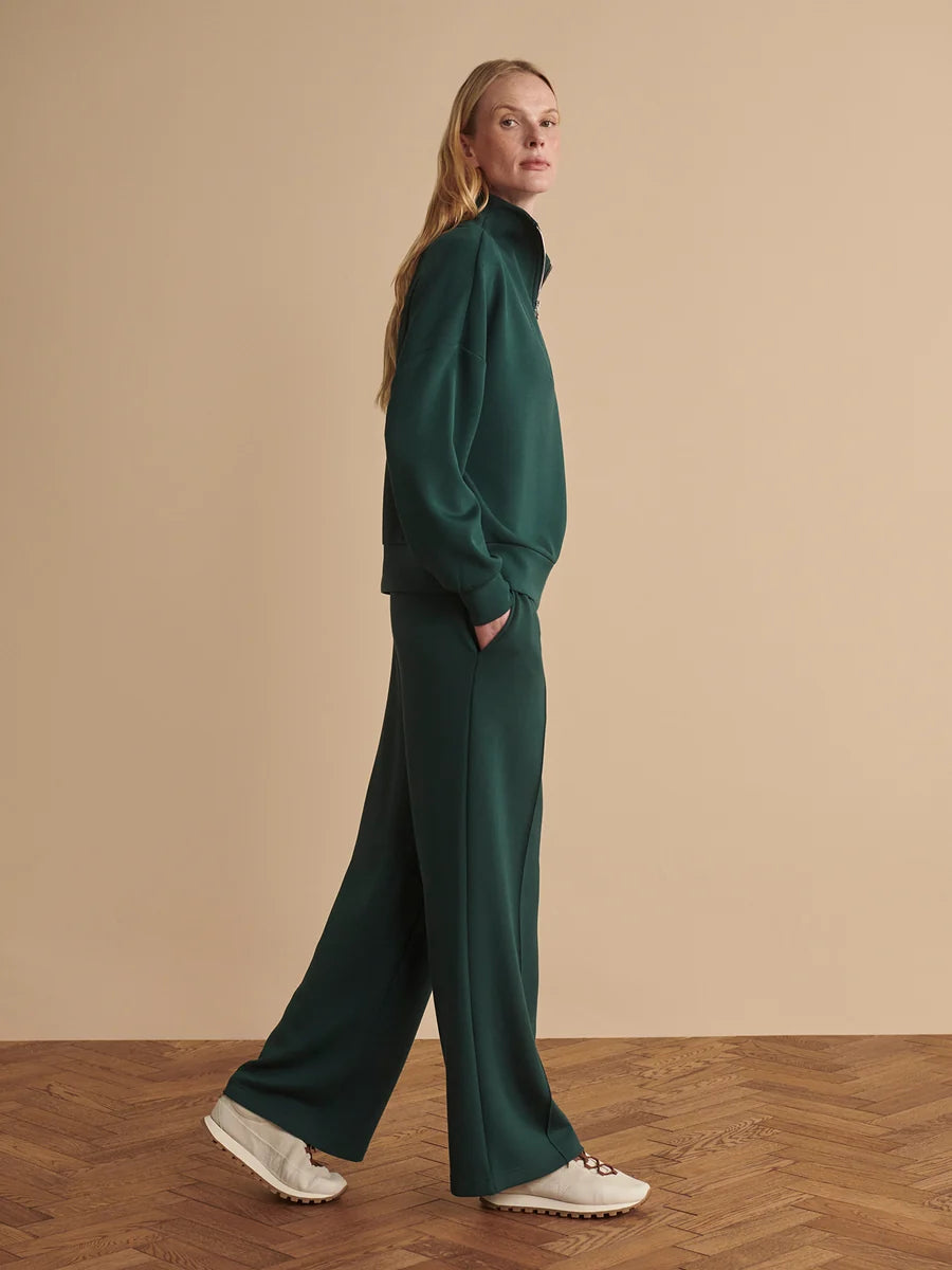 Varley Ponderosa Pine The Wide Leg Pant 30 modeled in dark green wide leg pants