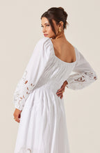 Wisnia Dress