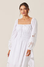 Wisnia Dress
