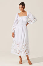Wisnia Dress