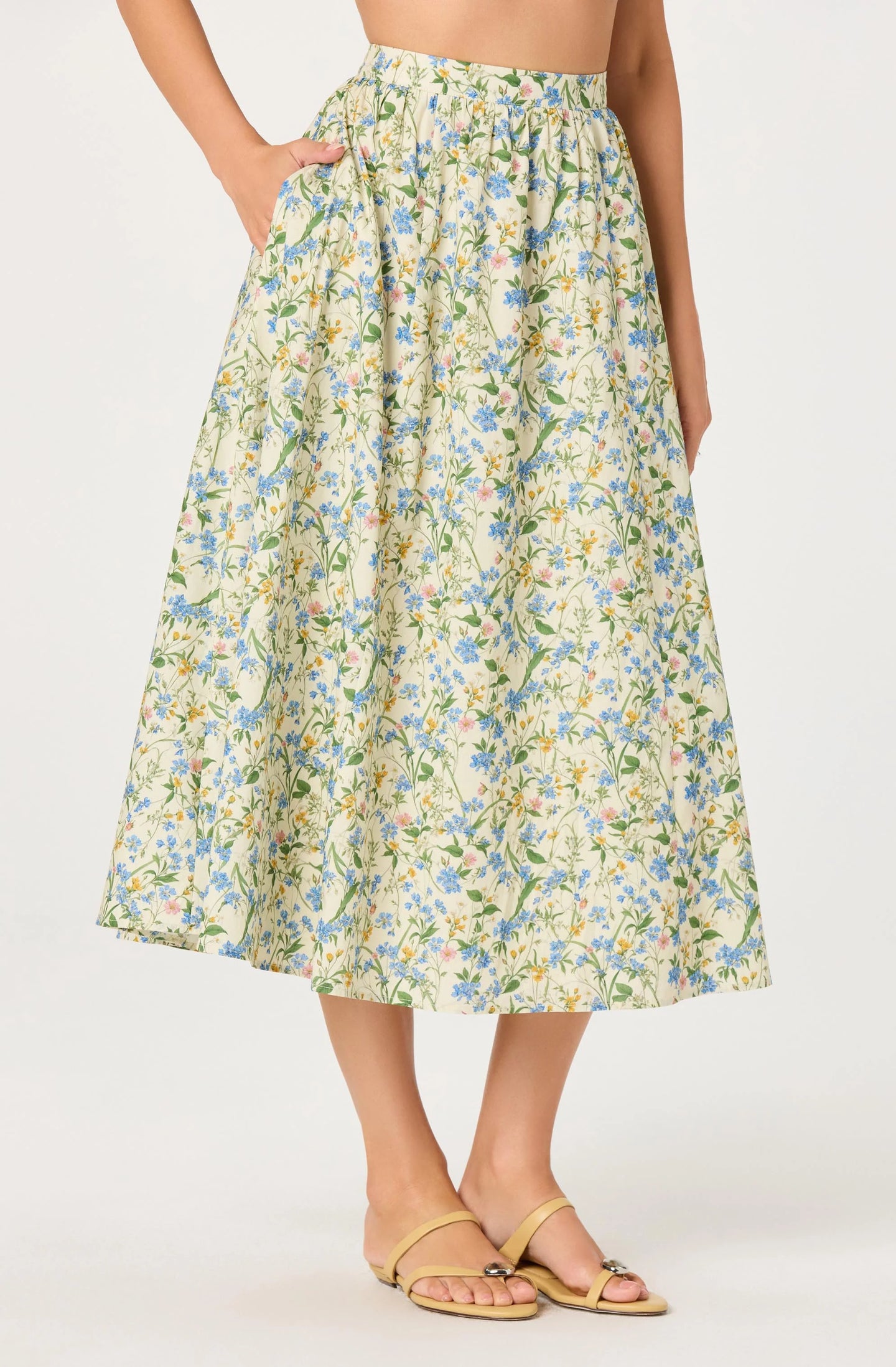Astr Wylda Floral Gathered A-Line Midi Skirt