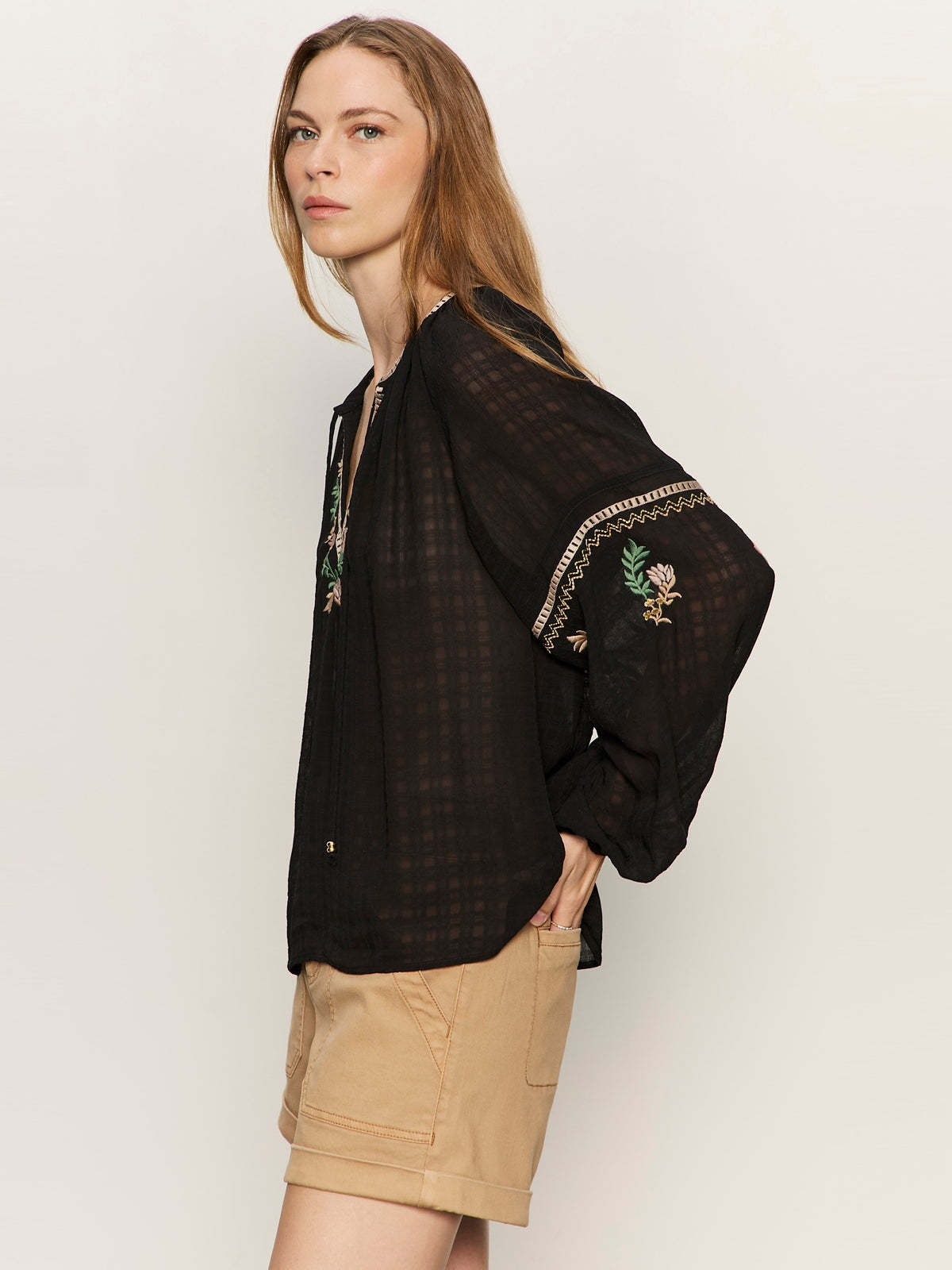 Sanctuary-Black Raye Embroidered Blouse