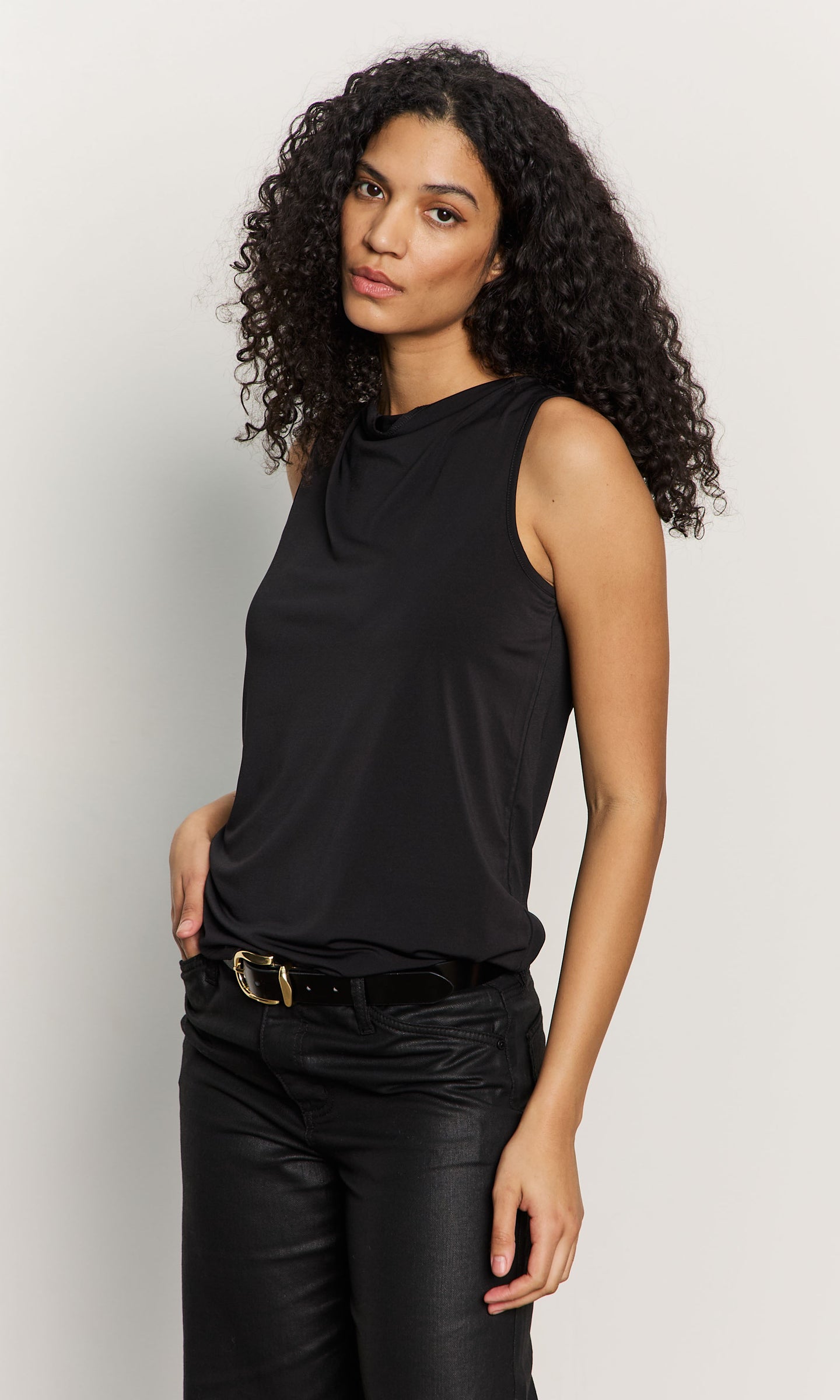 Sanctuary Soft Cowl Black Shell