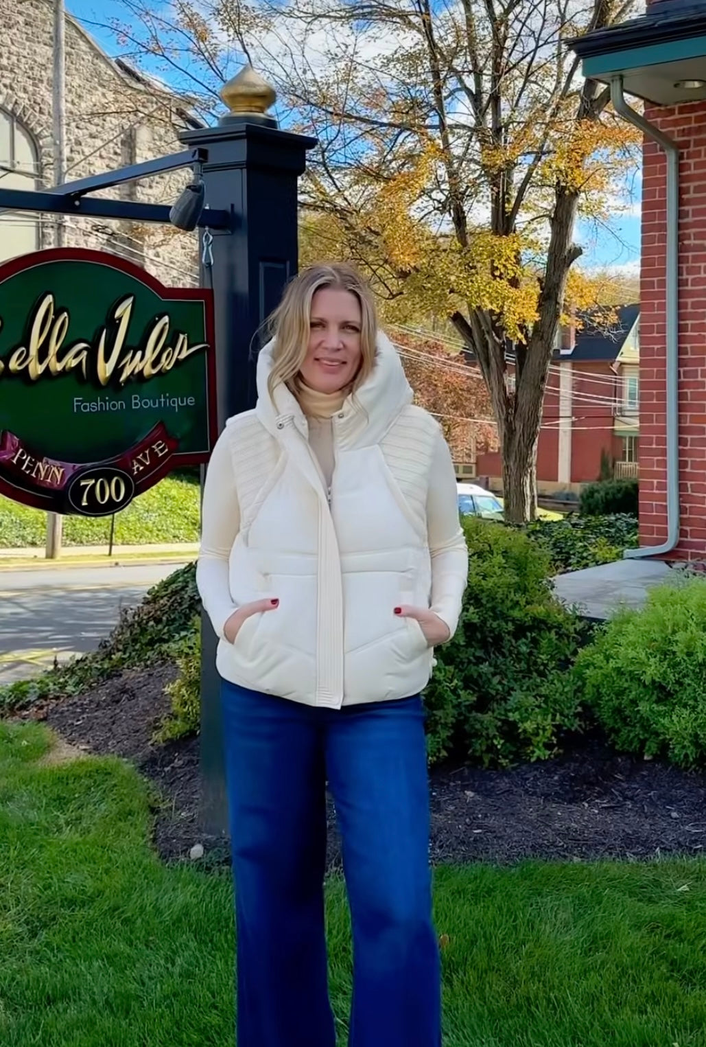 Douglas Ribbed Puffer Hooded Vest