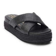 Hali Sandal