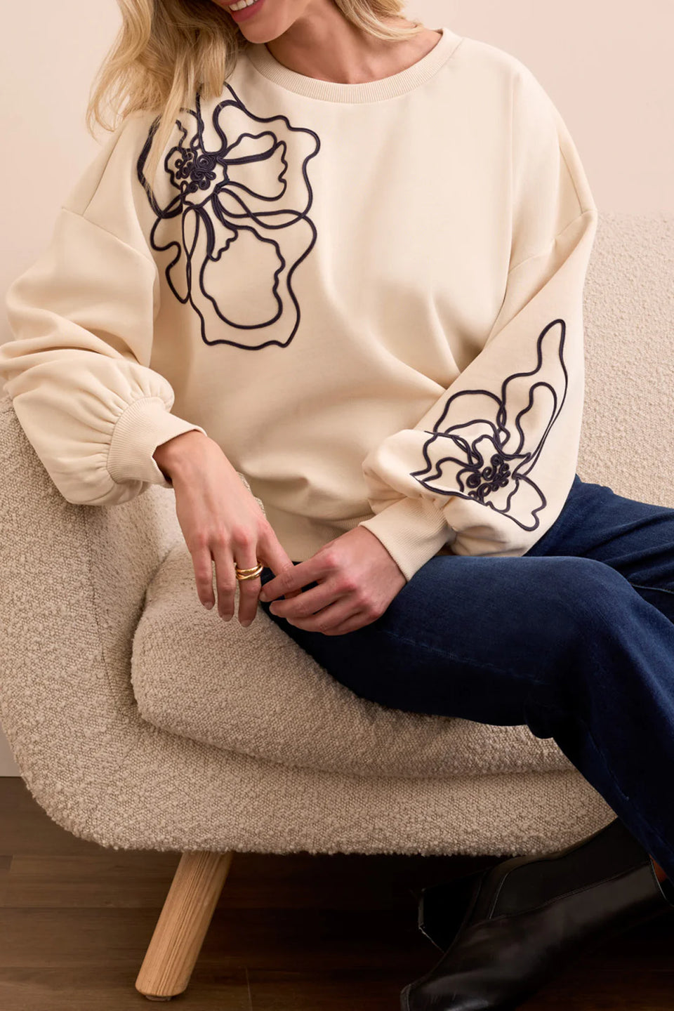 Tribal Floral Embroidery Sweatshirt