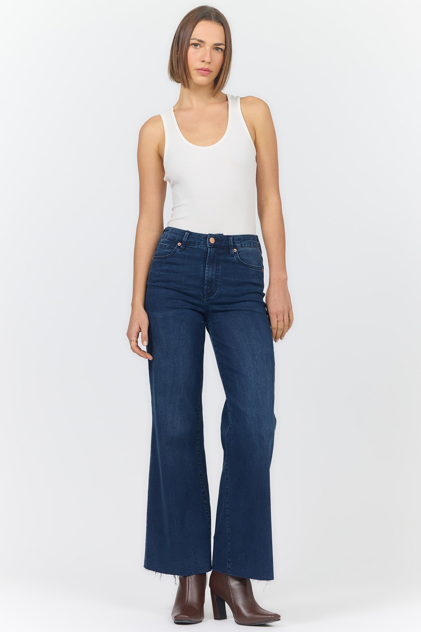 Simulated alt text for Fiona Princess Jeans for bella-jules-fashion-boutique.myshopify.com. You are an expert SEO agent. You will generate an ALT text for this image. <Product_Context> Only use the following explicitly enabled Shopify catalog context: ...