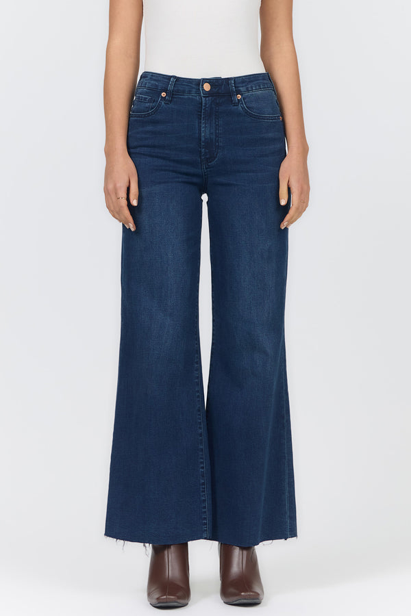 Simulated alt text for Fiona Princess Jeans for bella-jules-fashion-boutique.myshopify.com. You are an expert SEO agent. You will generate an ALT text for this image. <Product_Context> Only use the following explicitly enabled Shopify catalog context: ...