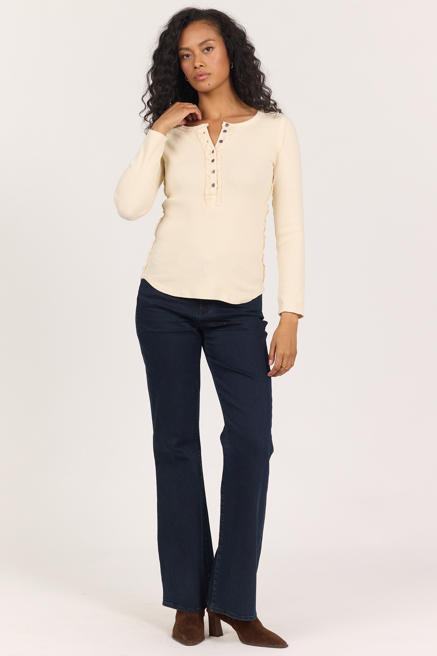 Simulated alt text for Unused File for bella-jules-fashion-boutique.myshopify.com. You are an expert SEO agent. You will generate an ALT text for this image. <Image_Context> ***CRITICAL*** Look for png icons, logos, buttons, or interface eleme...