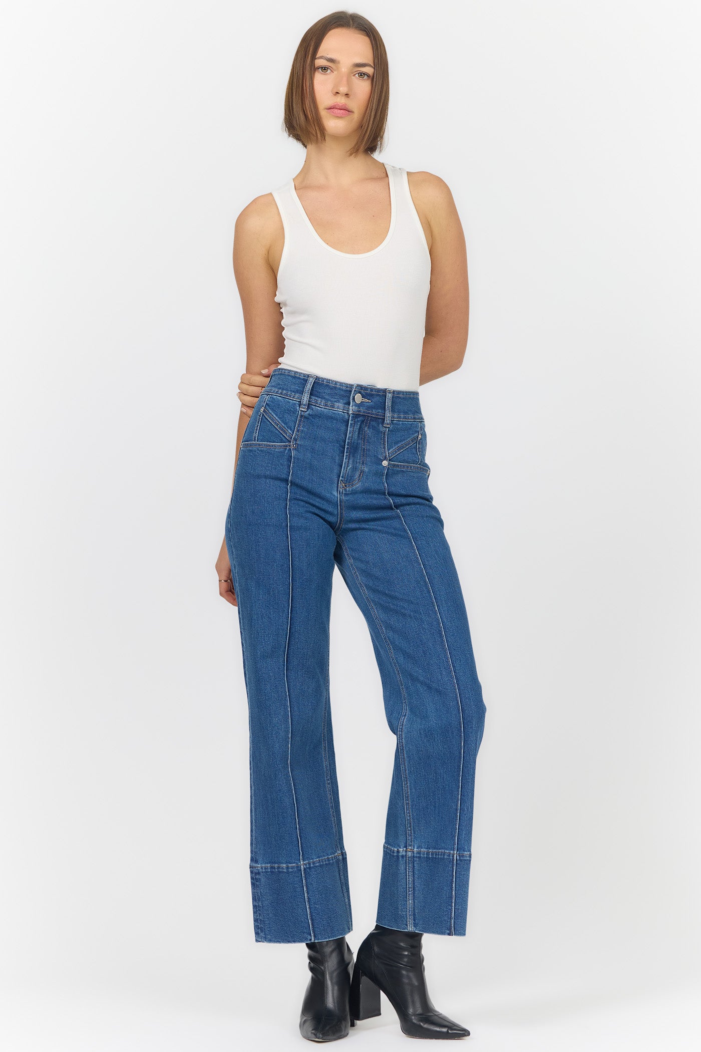 Simulated alt text for Holly Belby Jeans for bella-jules-fashion-boutique.myshopify.com. You are an expert SEO agent. You will generate an ALT text for this image. <Product_Context> Only use the following explicitly enabled Shopify catalog context: ...
