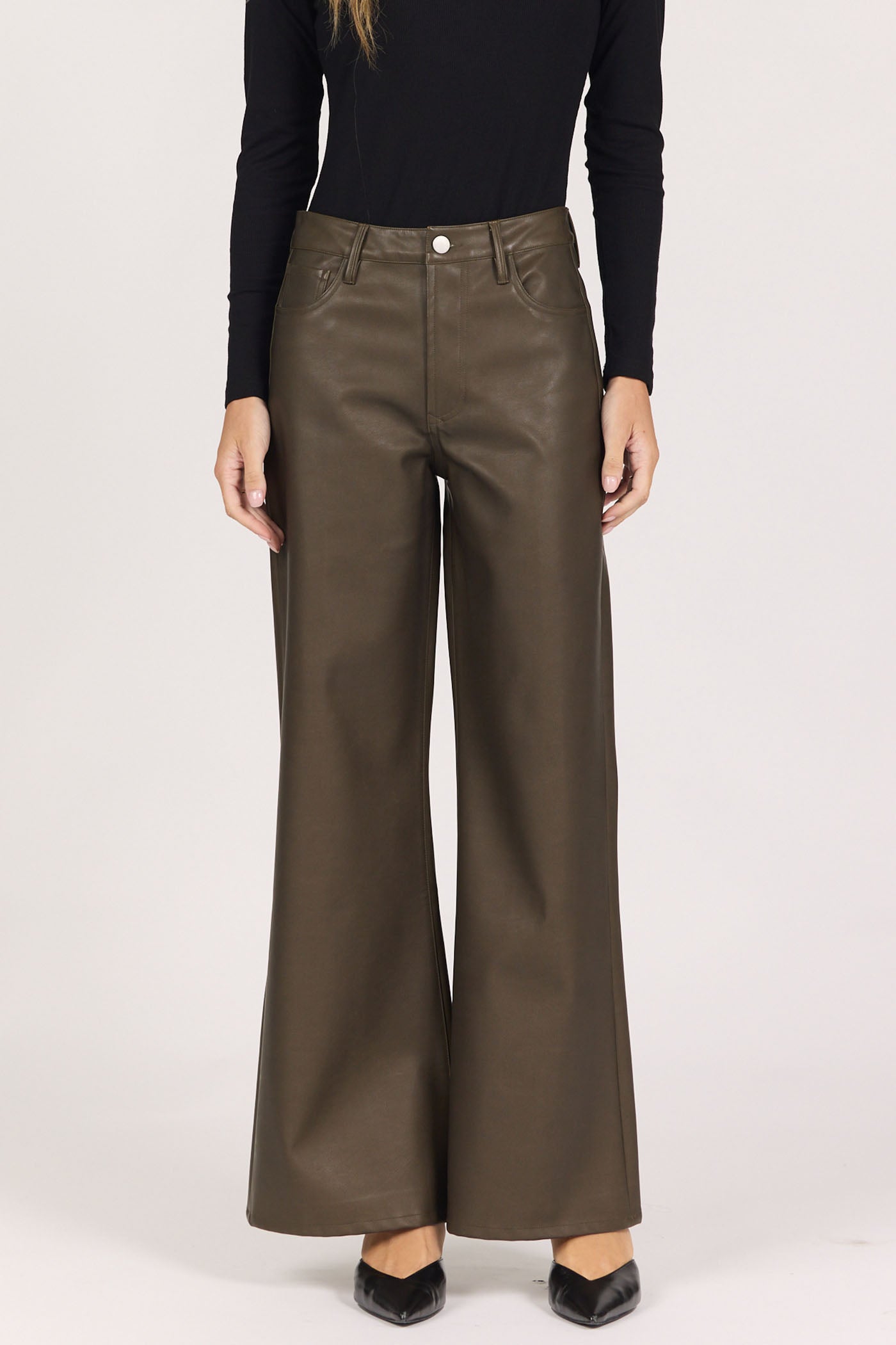 Simulated alt text for Oakmoss Fiona Vegan Leather Pants for bella-jules-fashion-boutique.myshopify.com. You are an expert SEO agent. You will generate an ALT text for this image. <Product_Context> Only use the following explicitly enabled Shopify catalog context: ...