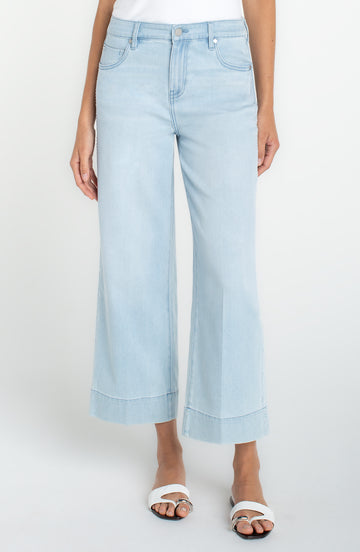 Liverpool Stride Crop Wide Led w/ Embroidered Side Seam