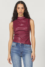 Shaunee Tank