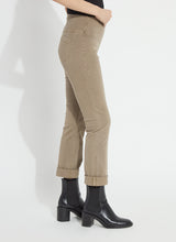 Lysse Everwood Boyfriend Denim beige cuffed jeans styled with black heeled ankle boots