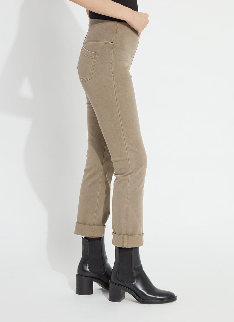 Lysse Everwood Boyfriend Denim beige cuffed jeans styled with black heeled ankle boots